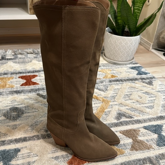 Blondo Willow Western Tall Boot - Picture 1 of 8